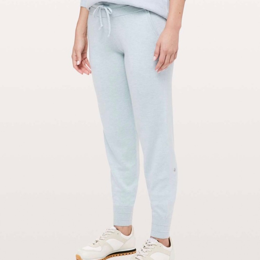 Lululemon Women’s Apres Your Way jogger